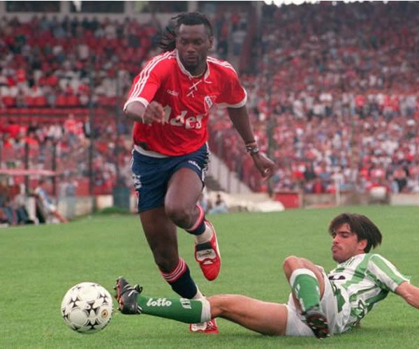 Palomo Usuariaga Historia del Rojo