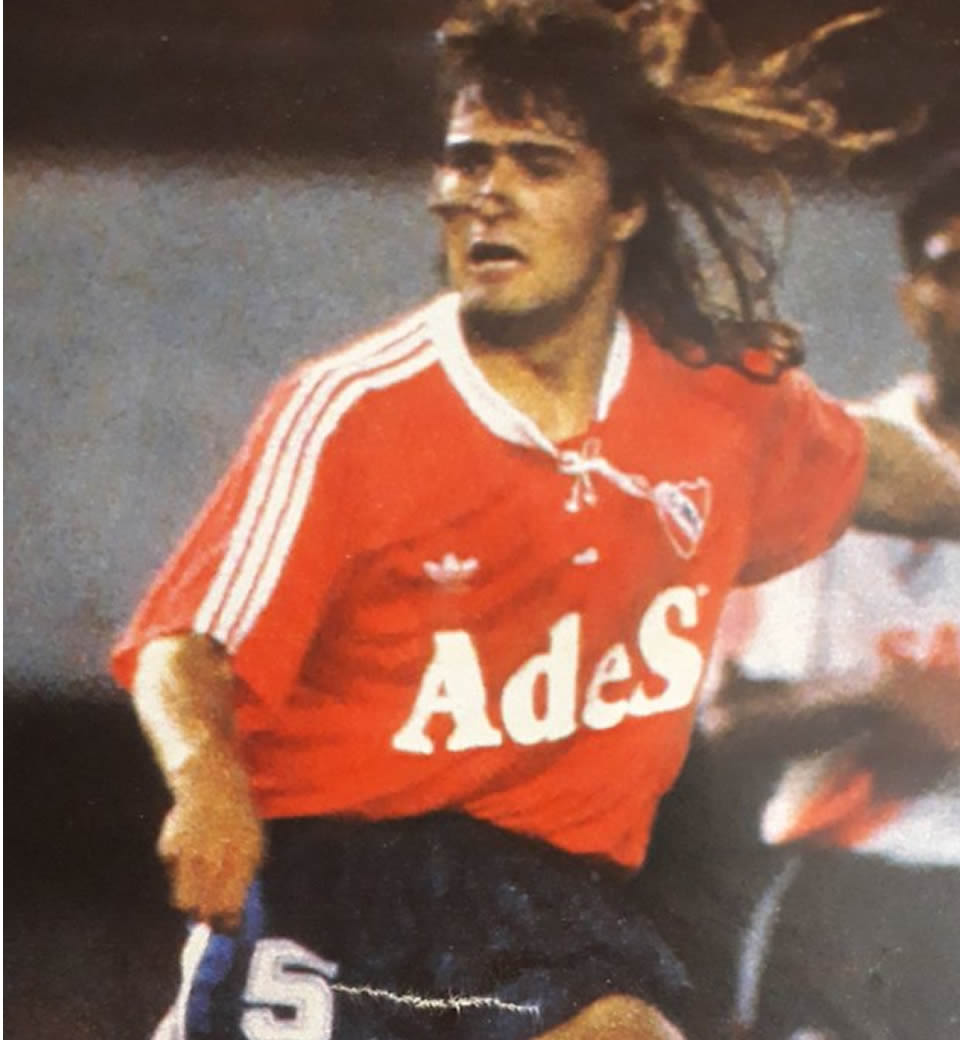 Toro Acuña en Historia de Independiente